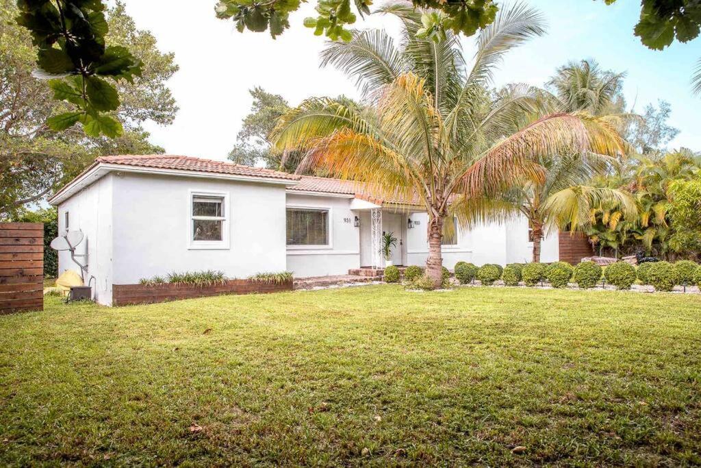 Miami Shores House With Pool, 10 Mins Drive To The Beach!ヴィラ エクステリア 写真